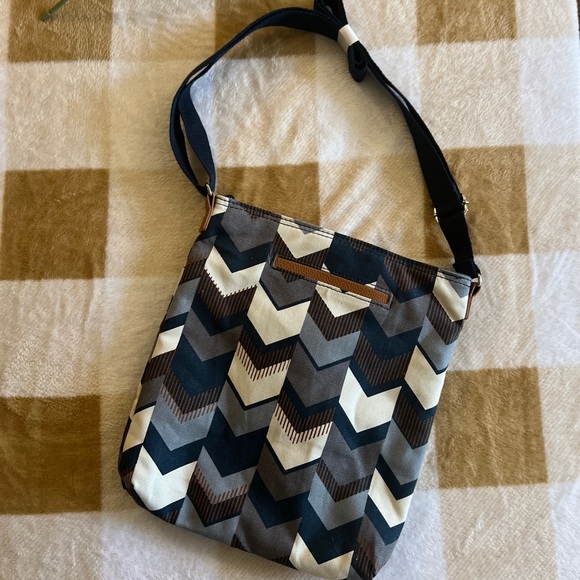 Thirty-One Chevron Crossbody - Picture 2 of 2